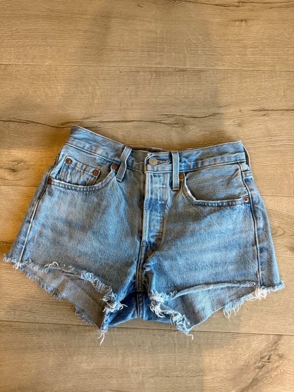High-Rise Levi’s 501 Denim Shorts